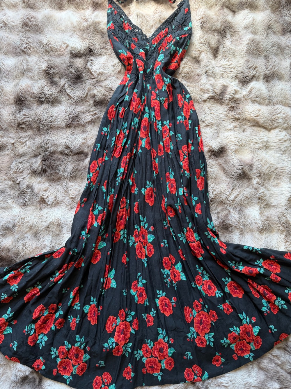 Free people Black Floral Maxi Dress with Red Rose Print
Halter tie top